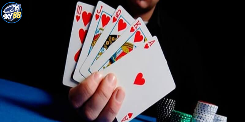 Bật Mí Top 4 Lối Tư Duy Chơi Poker Trăm Trận Trăm Thắng